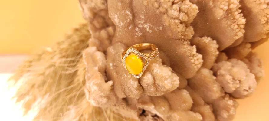 طلای روس زنانه با نگین شرف شمس