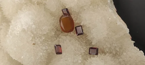 نگین گارنت اصل